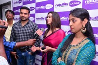 Meenakshi Dixit Launches Naturals Salon